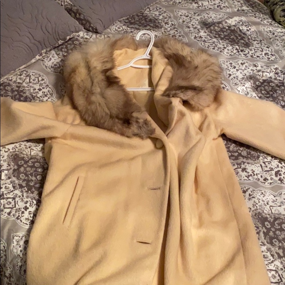 Cream wool coat with fur collar